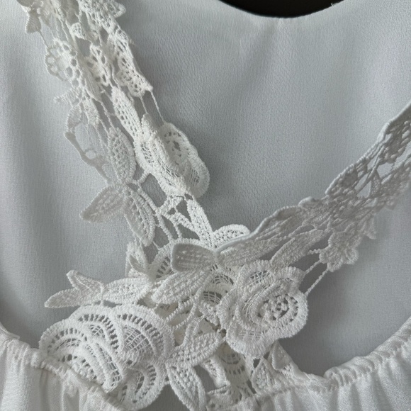 Lace Floral Embroidered Cross-Back White Mini-Dress w/ Plunge Front Double Lined - Picture 4 of 5